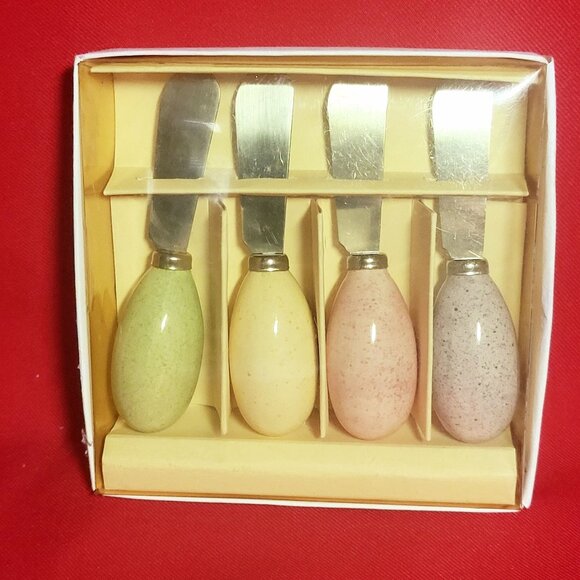 Ceramic Polka Dot Egg Spreaders Appetizer Knife Set of 4 - Picture 3 of 8